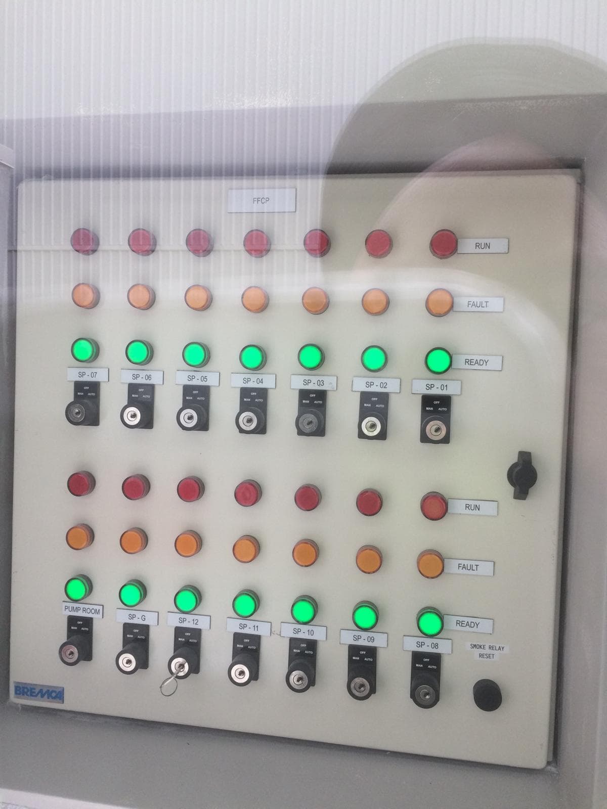 Fire fan control panel with run fault and ready indicator lights